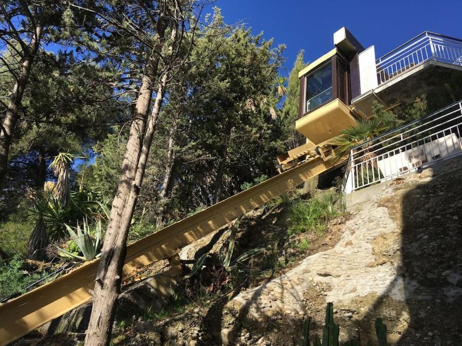 Sea And Monaco Charme View On The Beach Ventimiglia Bagian luar foto