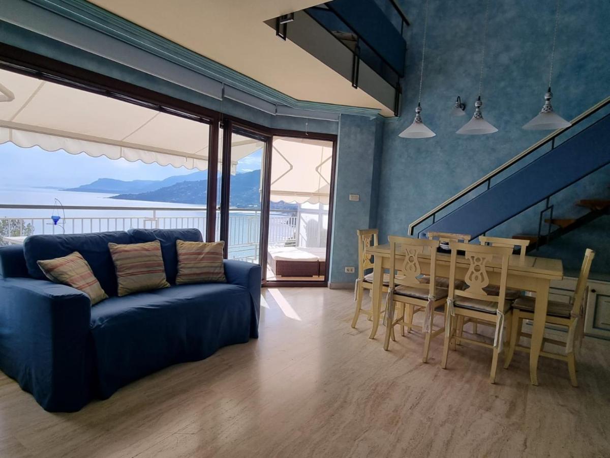 Sea And Monaco Charme View On The Beach Ventimiglia Bagian luar foto
