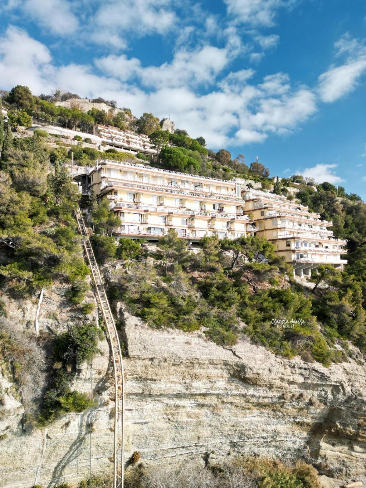 Sea And Monaco Charme View On The Beach Ventimiglia Bagian luar foto